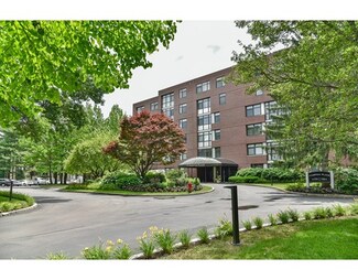 77 Florence St Unit 605N, Chestnut Hill, MA 02467