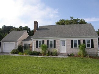 76 Perch Pond Dr, Chatham, MA 02633