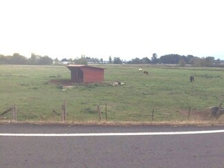 5 School House Rd, Cathlamet, WA 98612