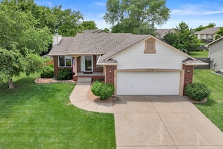 1125 N Raintree Dr, Derby, KS 67037