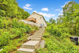 254 Farm To Market Rd, Brewster, NY 10509