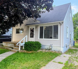 18828 Seminole, Redford, MI 48240