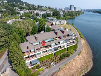 5300 S Landing Square Dr Unit 20A, Portland, OR 97239