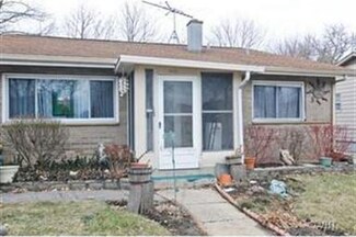 1016 N Elmwood Ave, Waukegan, IL 60085