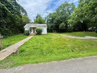 117 Pettus St, Chase City, VA 23924