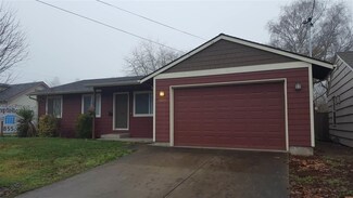 2045 Bruce St NE, Salem, OR 97301