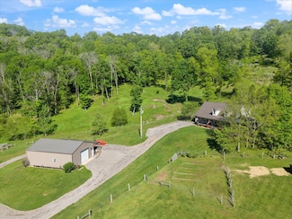 593 Gaulden Hollow Rd, Lafayette, TN 37083