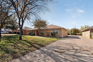 2320 Bernard St, Denton, TX 76205