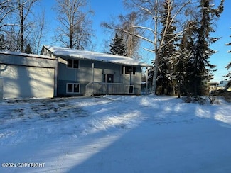 5533 Penn Cir, Anchorage, AK 99504