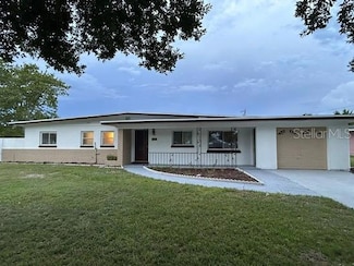 5402 Kingswood Dr, Orlando, FL 32810