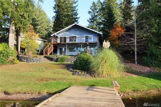 240 E Lakeshore Dr, Allyn, WA 98524