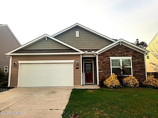305 Ginger Dr, New Bern, NC 28560