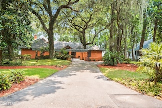 207 Odingsell Ct, Saint Helena Island, SC 29920