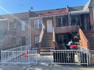 122 E 46th St, Brooklyn, NY 11203
