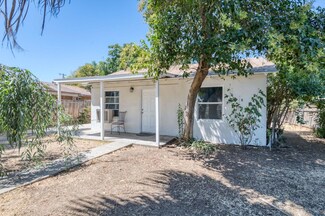 2474 S Backer Ave, Fresno, CA 93725