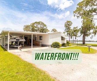 81 Stebbins Dr, Winter Haven, FL 33884