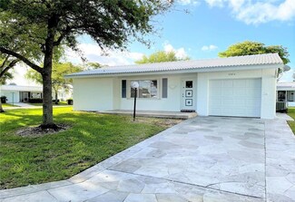 8920 NW 14th St, Plantation, FL 33322