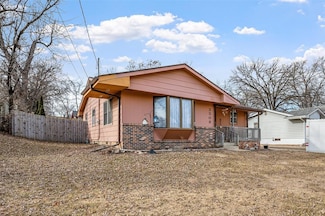 3508 SW 8th St, Des Moines, IA 50315