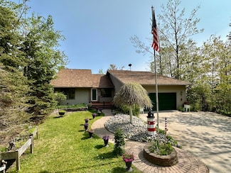 12039 MacKinaw Straits Dr, Cheboygan, MI 49721