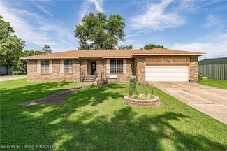 708 Main St, Arkoma, OK 74901