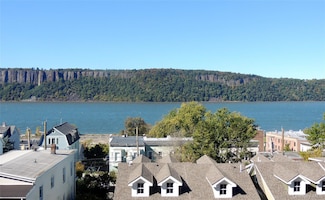 15 William St Unit 3W, Hastings On Hudson, NY 10706