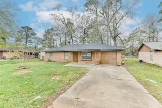 1204 S Holly Ave, Cleveland, TX 77327