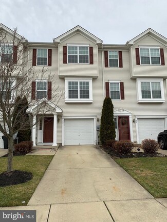 25 Highgrove Ct, West Deptford, NJ 08086
