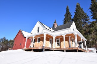 57 Hill St, Littleton, NH 03561