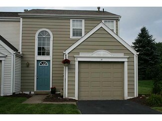16 Greenwich Ct, Oakmont, PA 15139