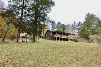162 Lick Creek Rd, Dover, TN 37058