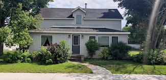 284 Elm St S, Prescott, WI 54021