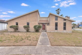 985 Crossbill St, Corpus Christi, TX 78418
