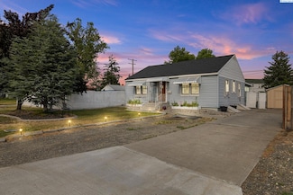 412 Barth Ave, Richland, WA 99352