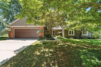 12032 Ballentine St, Overland Park, KS 66213