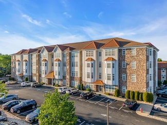 104 E Elizabeth Ave Unit 202, Linden, NJ 07036
