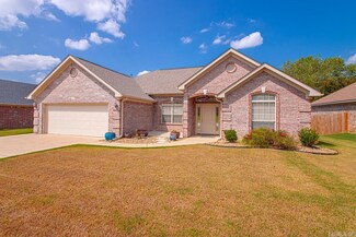 3507 Clover Hill Ln, Benton, AR 72015