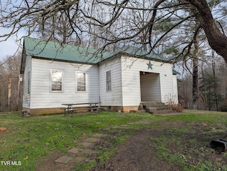 144 Huckleberry Ln, Duffield, VA 24244