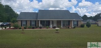 100 Phillip Dr, Ellabell, GA 31308