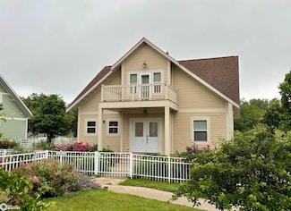 50 E Golden Ln, Fairfield, IA 52556