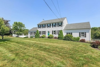 77 Bellingham Rd, Blackstone, MA 01504