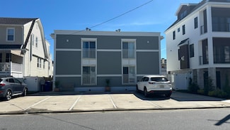 21 S Madison Ave, Margate City, NJ 08402