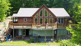 5075 Carsonville Rd, Fries, VA 24330