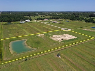 655 65th Ave SW, Vero Beach, FL 32968