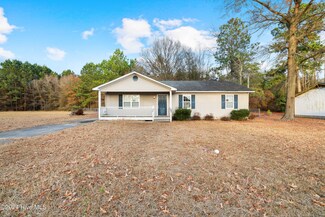 1009 Berry St, Goldsboro, NC 27530