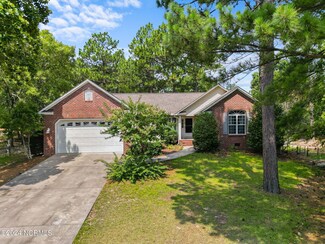3 Topaz Ln, Pinehurst, NC 28374