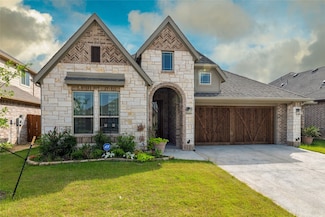 513 Livia St, Burleson, TX 76028