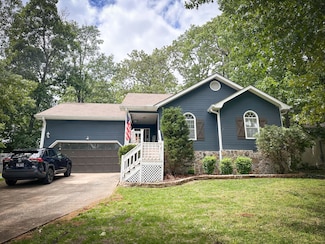 8721 Forest Pond Dr, Harrison, TN 37341