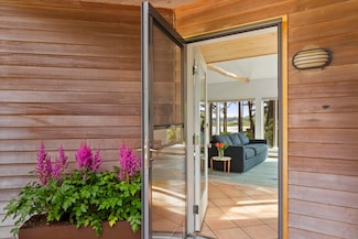 133 Scraggle Point Rd, Saint George, ME 04860