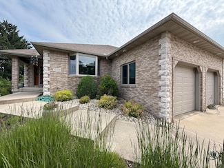 1220 Sherman Ave W, Fort Atkinson, WI 53538