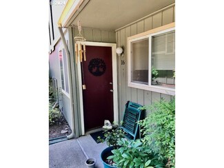 1500 Norkenzie Rd Unit 16, Eugene, OR 97401